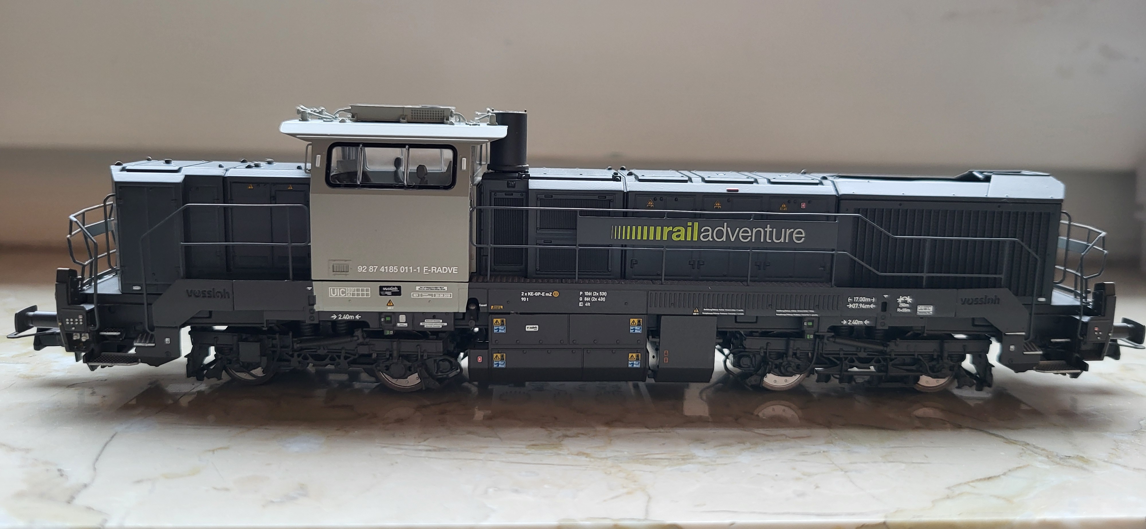 Review: Rivarossi Vossloh DE18 4185 011-1 F-RADVE – germaN:87AC